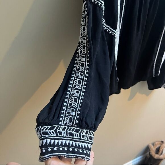 Blank London black/white Anihera peasant top size Sm - Picture 4 of 8